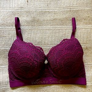 VS 32D Lacie Push Up Perfect Coverage Bra